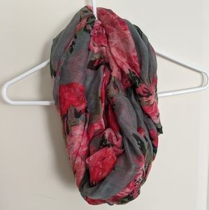 Floral roses infinity scarf